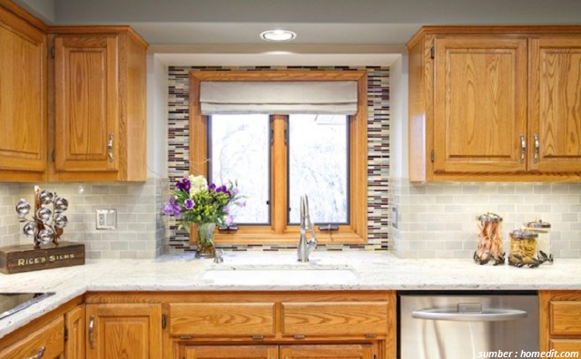 Backsplash dapur