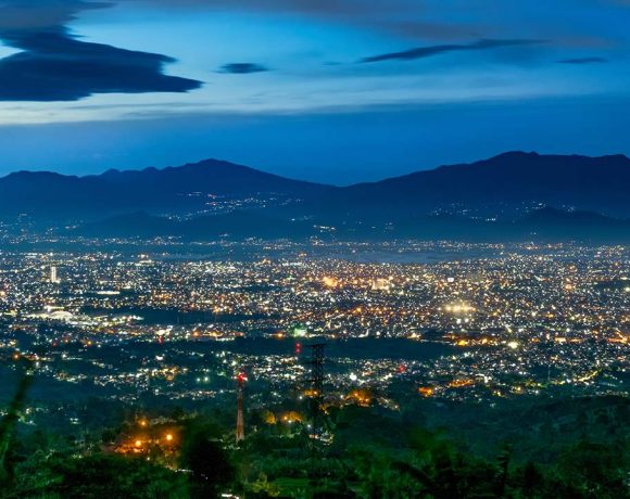 wisata malam bandung dengan view city light bandung terbaik
