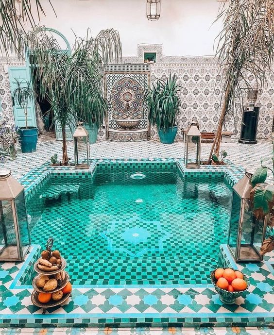 6 Inspirasi Desain Taman Maroko, Cocok untuk Kamu Penyuka Nuansa Timur!