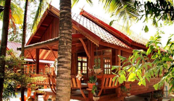 9 Inspirasi Desain Eksterior Rumah Klasik yang Tak Lekang oleh Waktu