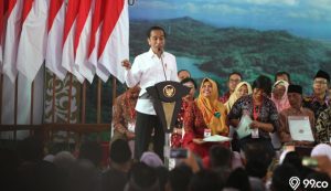 jokowi bagi sertifikat tanah