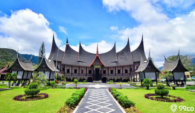 7 Gambar Rumah Gadang Modern yang Kekinian. Keren dan Minimalis!