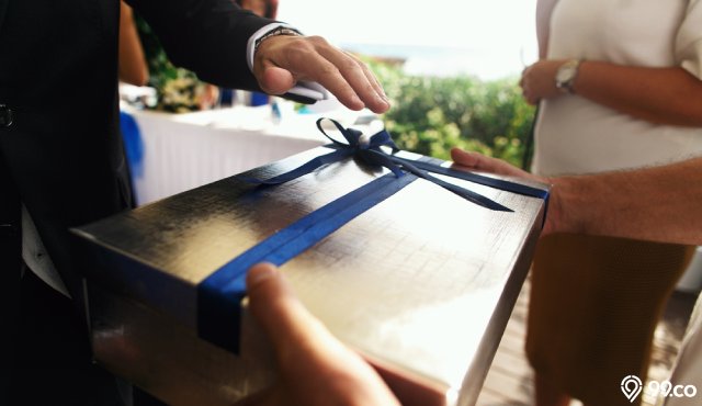 10 Hadiah Pernikahan Alat Rumah Tangga yang Bermanfaat. Pasti Terpakai!