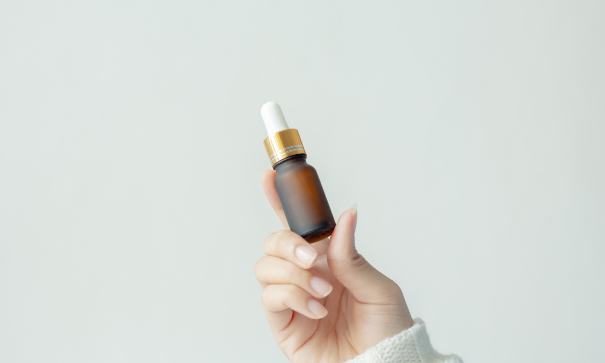 11 Rekomendasi Serum Anti Aging Terbaik untuk Lawan Penuaan
