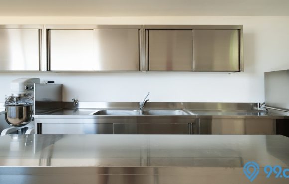 7 Kelebihan & Kekurangan Menggunakan Kitchen Set Stainless Steel. Mahal tapi Higienis!