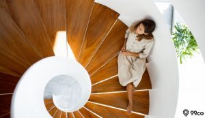 10 Inspirasi Desain Tangga Rumah Berbahan Kayu Minimalis. Tak Makan Banyak Tempat!