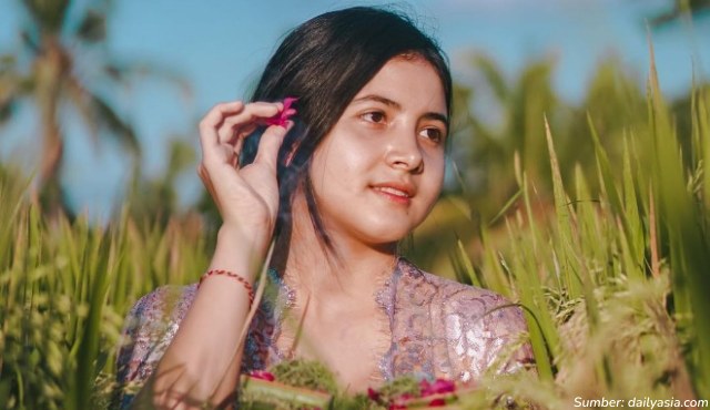 bulan sutena