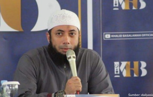 5 Potret Restoran Arab Milik Ustaz Khalid Basalamah di Condet. Sensasi bak Berada di Timur Tengah!