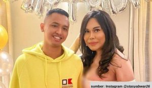 Kisah Cinta Transgender Stasya Bwarlele dan Duda Anak Satu. Rela Ceraikan Istri Demi Pacar Transgender!