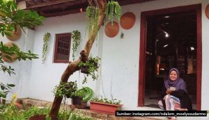 Suka Duka Mempertahankan Rumah Lawas Ndalem Moelyosudarmo ala Fitri Soeripto. Inspiratif!