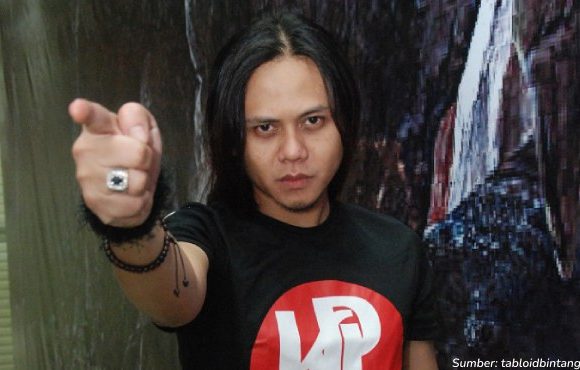 Ada Jenglot sampai Pocong Mini, Berikut Koleksi Seram Ki Prana Lewu di Padepokannya. Ada yang Masih Hidup!