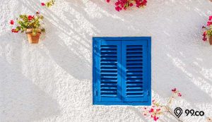 5 Inspirasi Model Jendela Kayu Tanpa Kaca yang Klasik dan Hangat. Bikin Rumah Adem!
