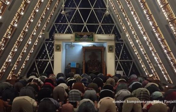 masjid segitiga tanah abang