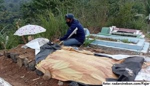 Merinding, Sekeluarga Melakukan Ritual Pesugihan di Gowa. Mata Ditumbalkan sampai Dicekoki Air Garam hingga Tewas!