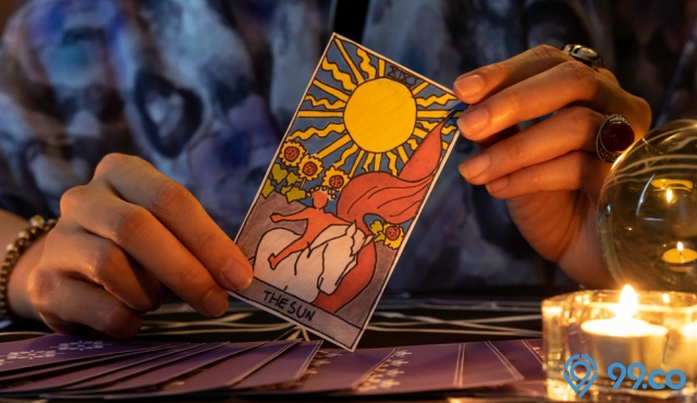 22 Arti Kartu Tarot Mayor Arcana yang Merepresentasikan Kehidupan Manusia
