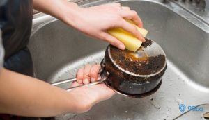 Jangan Dibuang, Ini Cara Membersihkan Panci Gosong dengan Baking Soda. Mudah dan Hemat!