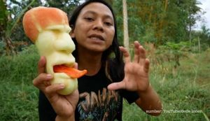 Menengok 8 Potret Rumah Kontrakan Dede Inoen Sebelum Kaya, Mobilnya Diparkir di Minimarket!