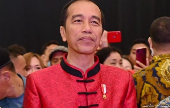 Inilah Alasan Kenapa Jokowi Selalu Disebut Keturunan PKI. Karena Ayahnya Termasuk Simpatisan?