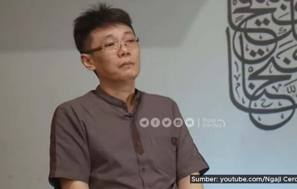 kisah pria tionghoa menemukan hidayah