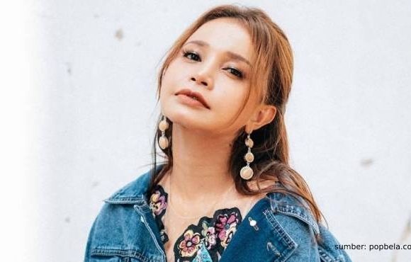 Mengintip 4 Potret Rooftop Rumah Rossa. Luas dan Besar, Bisa Dipakai Nongkrong Satu Keluarga!