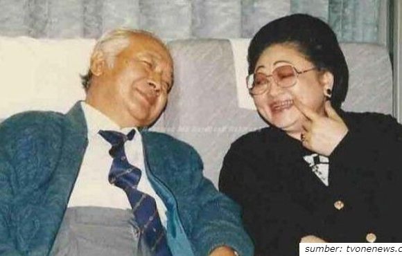 Sempat Diacuhkan, Kata-Kata Tien Soeharto Ini Justru Terbukti Dua Tahun setelah Kematiannya. Ada Hubungannya dengan Soeharto!