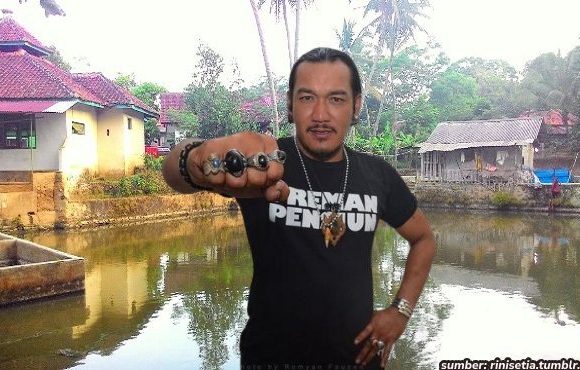 rumah kang gobang preman pensiun