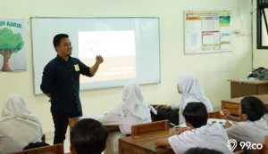 8 Contoh Pidato Sekolah tentang Pendidikan dan Hari Pahlawan
