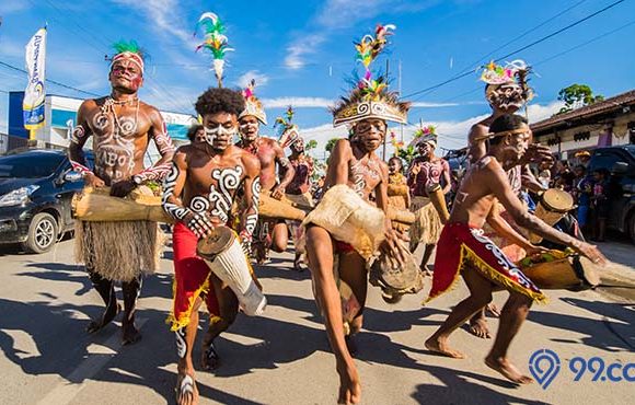 tarian papua tradisional