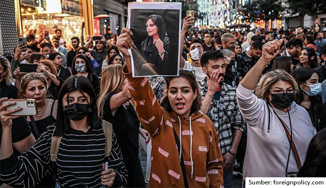 wanita iran