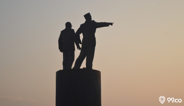Contoh Teks Cerita Sejarah tentang Pahlawan Indonesia dan Strukturnya. Lengkap!
