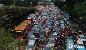 Aduh, Rerata Waktu Tempuh Perjalanan di Indonesia Masih Kalah dari Malaysia! Apa Dampaknya?