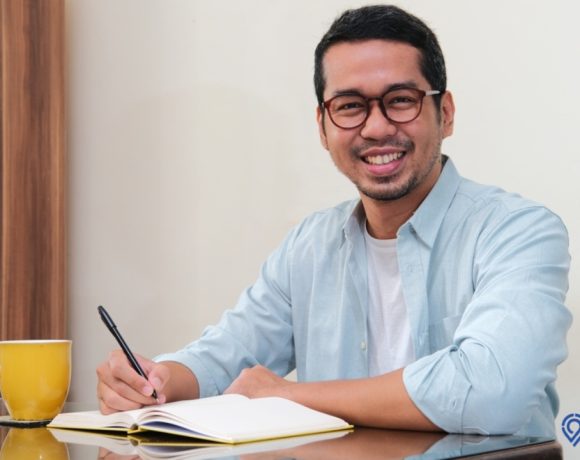 15 Contoh Kalimat Efektif yang Benar dan Penjelasannya. Ketahui Ciri-cirinya!