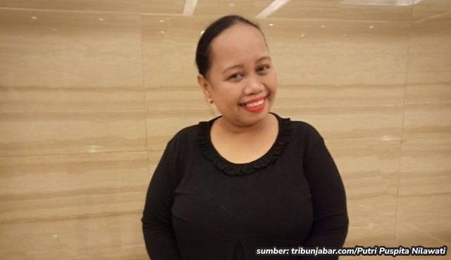Menengok Potret Rumah Ceu Edoh Preman Pensiun yang Sederhana tapi Nyaman. Ruang Tamunya Luas!