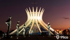 Miliki Bentuk Unik Mirip UFO, Intip Potret Gereja Katedral Brasilia