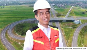 Kini, Jarak Jauh Antarkota Bisa Ditempuh dengan Waktu Sekejap berkat Jalan Tol Buatan Jokowi Ini. Bangga!