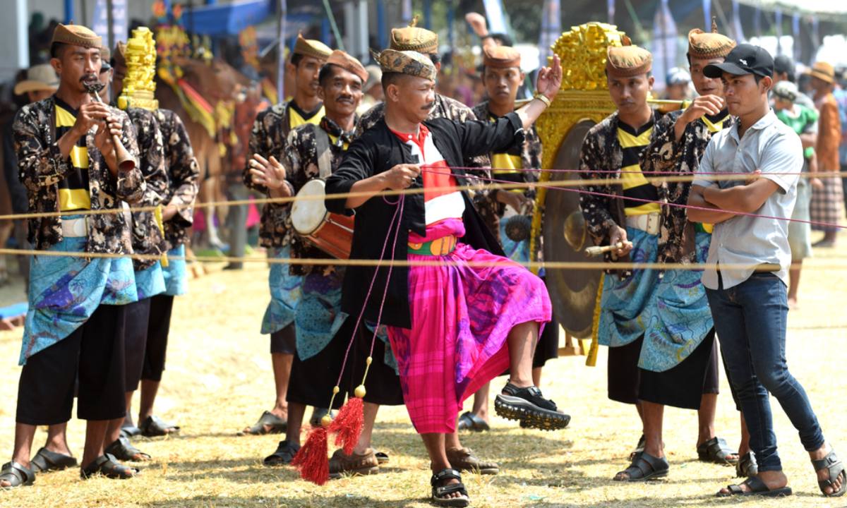 kosakata bahasa madura dan artinya