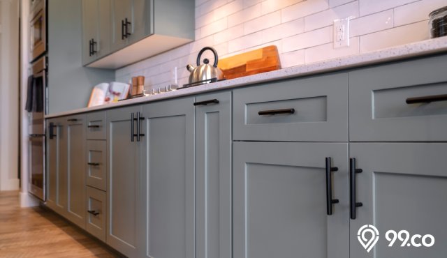 8 Inspirasi Lemari Dapur Minimalis, Fungsional dan Tetap Cantik!