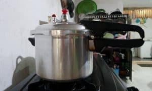 7 Penyebab Kompor Gas Tidak Menyala dan Cara Memperbaikinya. Masak jadi Lancar Lagi!