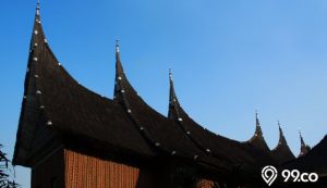 7 Rumah Adat Tahan Gempa di Indonesia, Bangunan Asli Warisan Nenek Moyang!