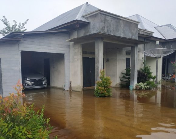 rumah banjir