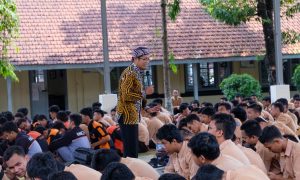 23 Contoh Pidato Bahasa Arab dan Artinya yang Mudah Dihafal. Lengkap!