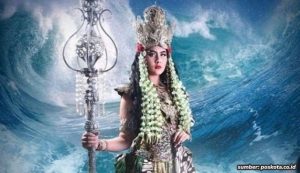 Ciri Ciri Wanita Pemilik Khodam Ratu, Penuh Puja-puji dari Orang Sekitar!