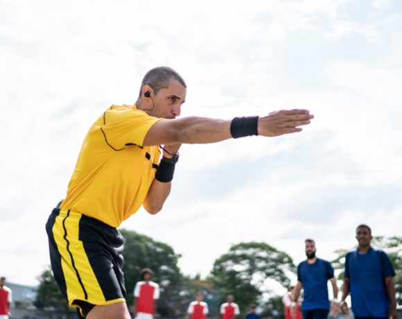 Peraturan Sepak Bola Dasar yang Benar dan Terlengkap