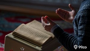 7 Bacaan Sholawat Nabi Pendek Lengkap dengan Keutamaan dan Manfaat Membacanya. Muslim Wajib Tahu!