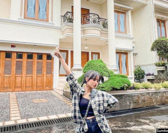 5 Artis Indonesia yang Punya Rumah Miliaran di Usia 20 Tahun