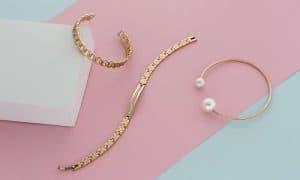 Rekomendasi Gelang Emas Kekinian yang Elegan, Cantik, dan Berkelas. Yuk, Beli Sekarang Juga!