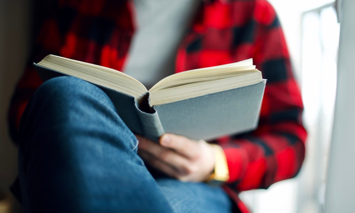 7 Rekomendasi Novel Bahasa Inggris Terbaik. Cocok untuk Pemula!