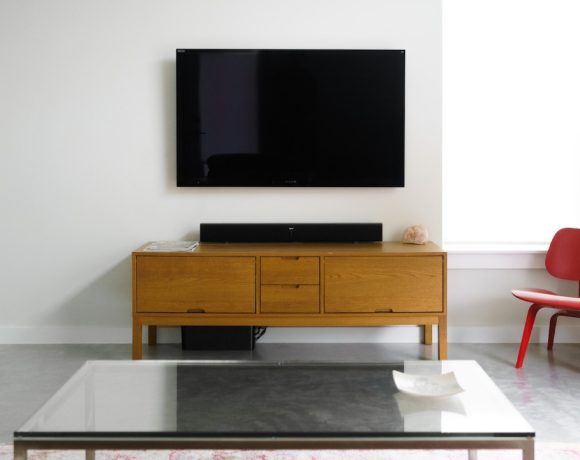 tips pasang televisi dinding