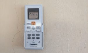 Cara Mengatasi Remote AC Tidak Berfungsi Berdasarkan Penyebabnya. Jangan Sampai Salah! Cara Mengatasi Remote AC Tidak Berfungsi Berdasarkan Penyebabnya. Jangan Sampai Salah!