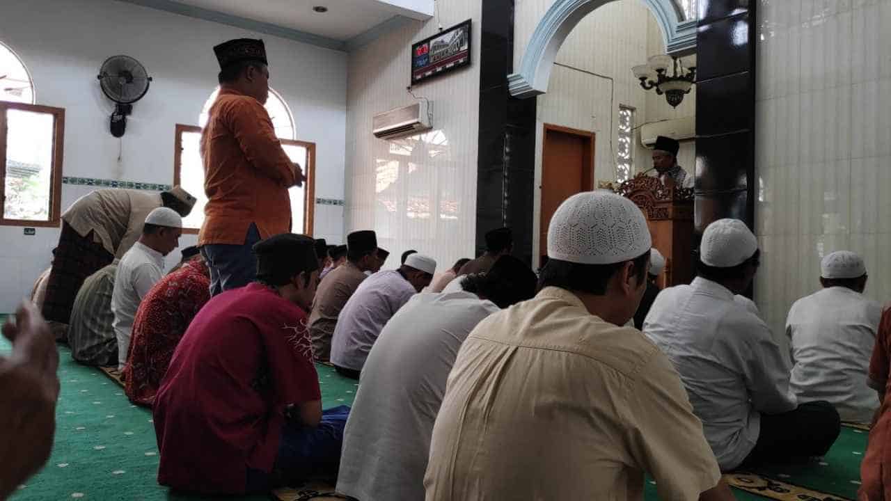 tata cara sholat jumat